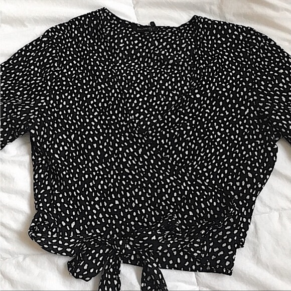 Dynamite Black & White Polkadot Tie Front Crop Top - Picture 9 of 9